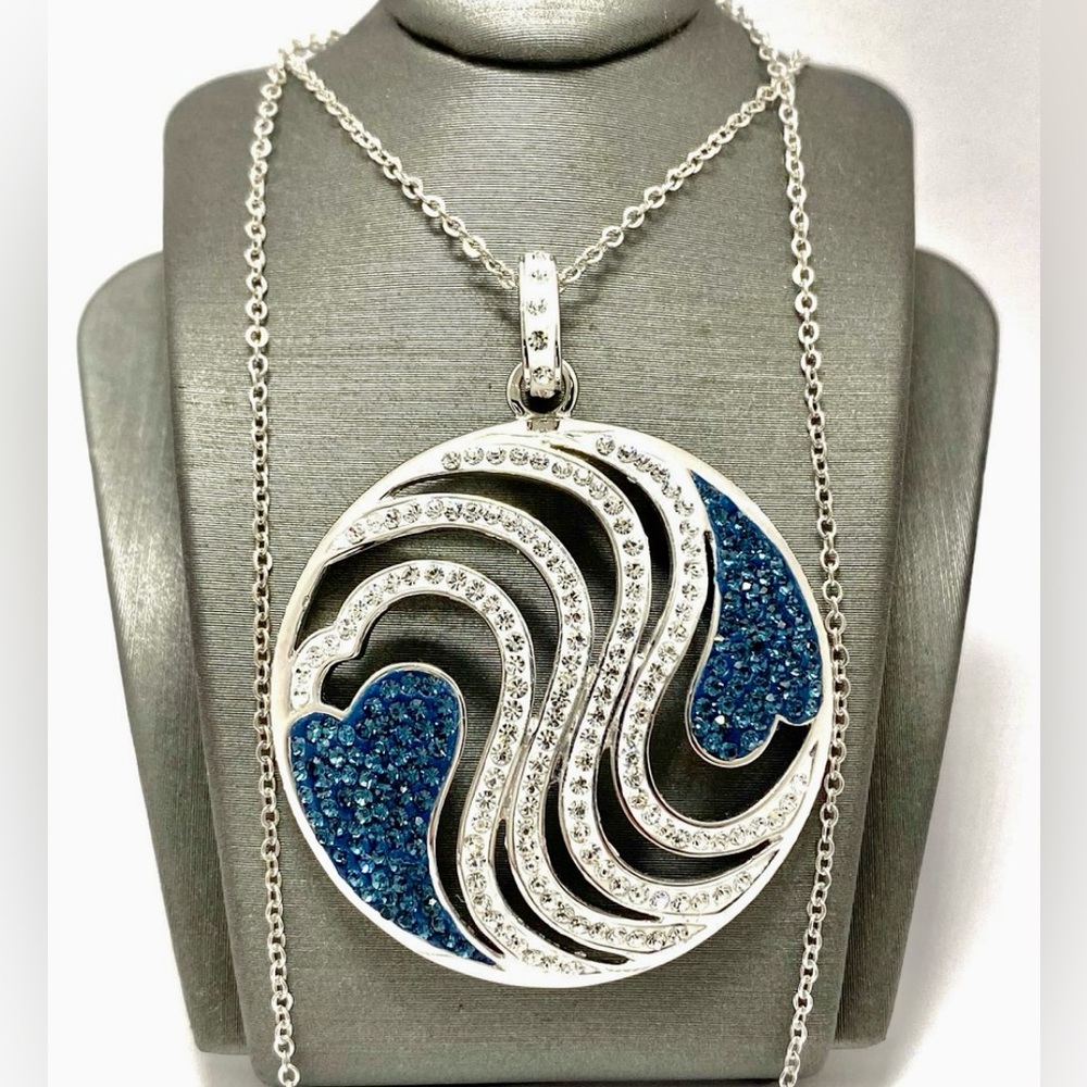 18k Gold Plated 4.00ctw Blue and White Natural Crystal Necklace